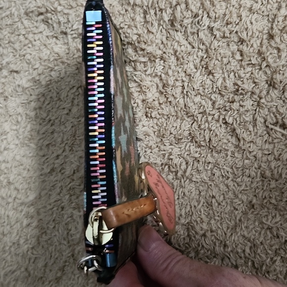 Dooney & Bourke Rainbow Stars Keychain Wallet Pink Heart Fob - Picture 3 of 4